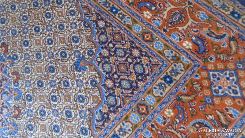 Szépséges  hibátlan tiszta nagy kézi csomózású Iráni gyapjú perzsa szőnyeg