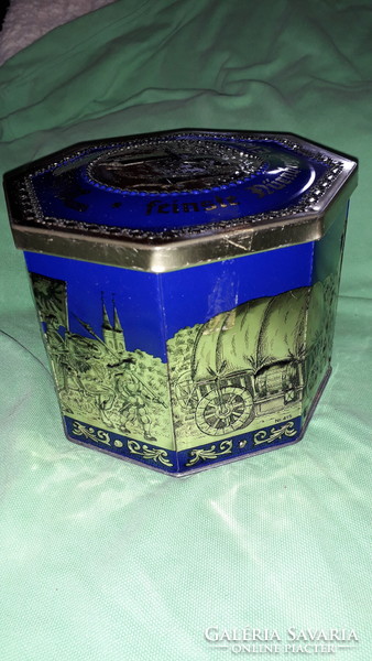 Very nice Nürnberg pastry octagonal baroque relief decorative metal box 14 x 13 cm