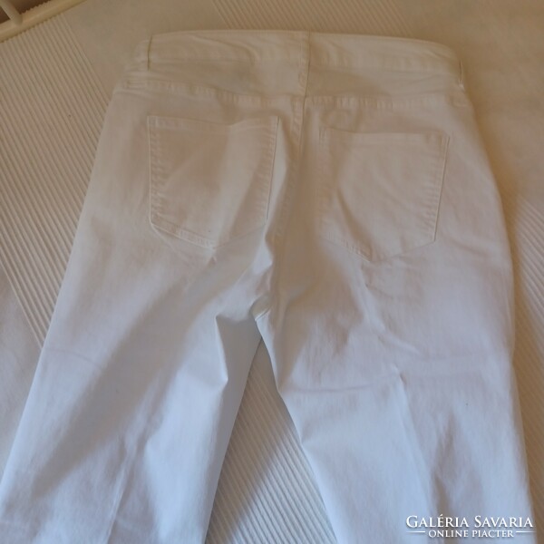 H&m white jeans. New.