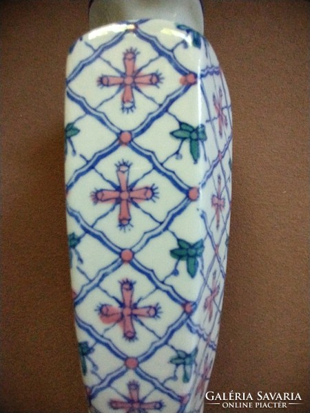 Chinese porcelain vase