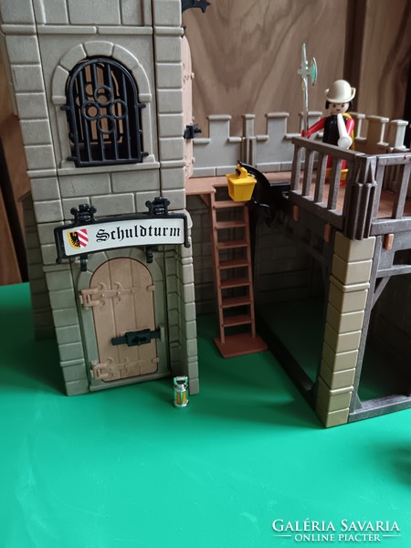 Playmobil, clicky, debtors' prison-vintage