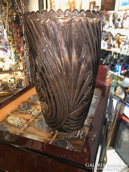 Ólomkristály váza, 26 cm-es magasságú, lakberendezéshez kiváló.art deco, lila