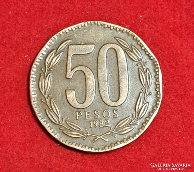 1982.  Chile 50 Peso (831)
