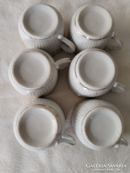 Porcelán csészék - 6 db / klasszikus jelleggel