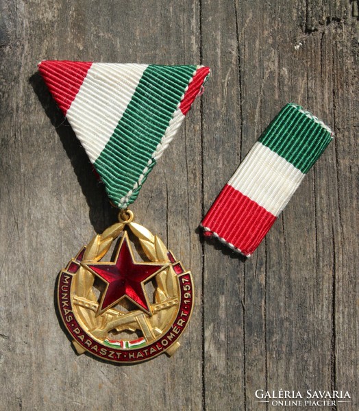 Commemorative medal for worker-peasant power