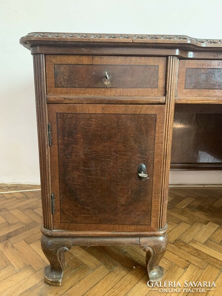 Desk from the 1930s