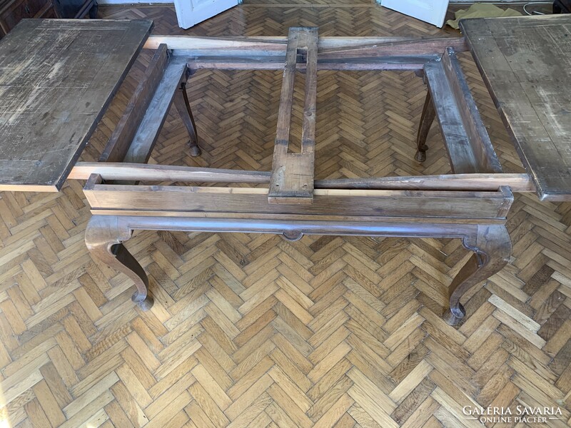 12 Custom extendable dining table from the 1930s