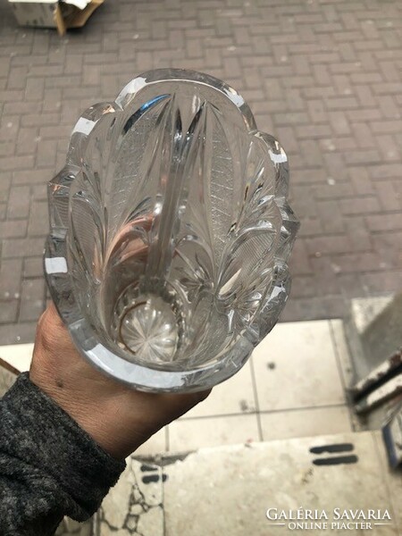 Ólomkristály váza, 20 cm-es magasságú, lakberendezéshez kiváló.art deco,