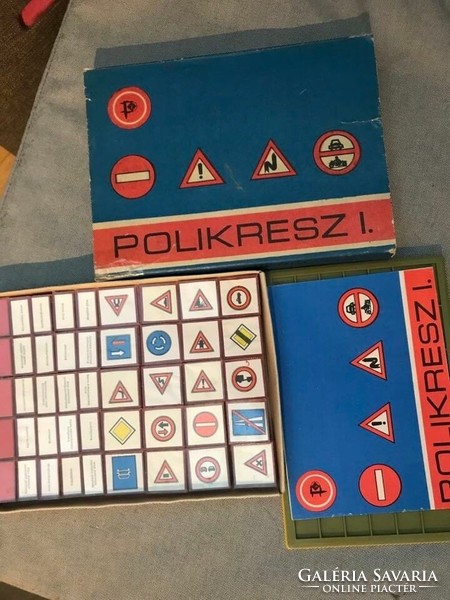 Polycress i. Retro board game