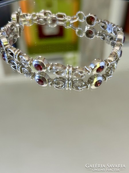 Fabulous silver bracelet with pyrope garnet stones