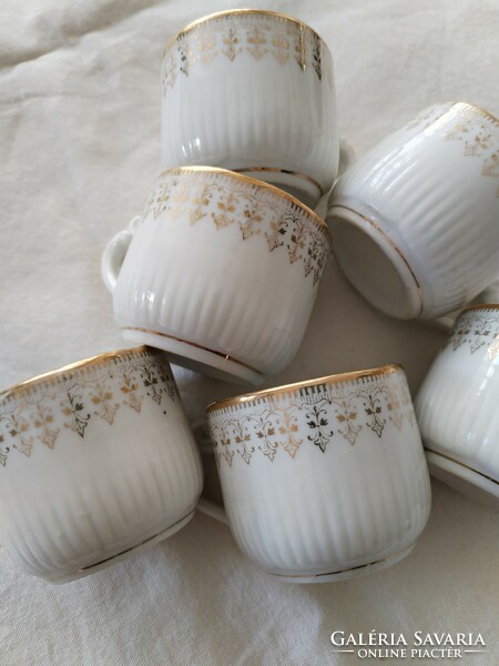 Porcelán csészék - 6 db / klasszikus jelleggel