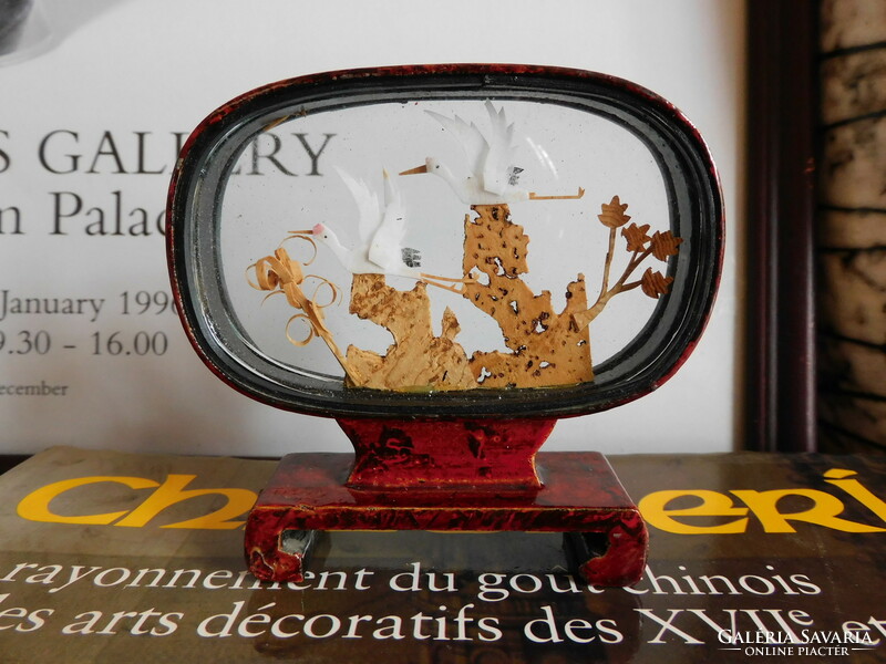 Miniatűr vintage ovális diorama mandzsu darvakkal