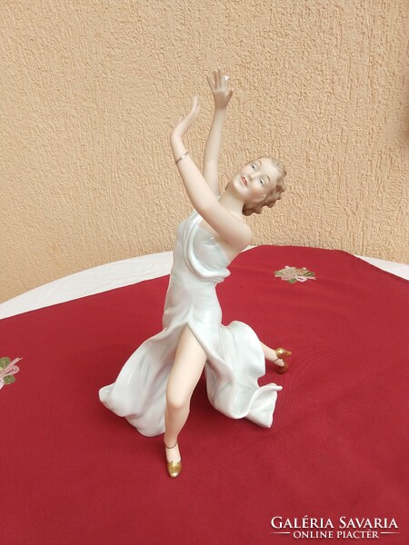 Large size, Wallendorf dancer woman,, 32 cm tall,, now without a minimum price,,