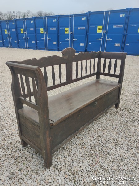 Rare, very nice condition, antique arm chest / bench from Transylvania from the 1800s