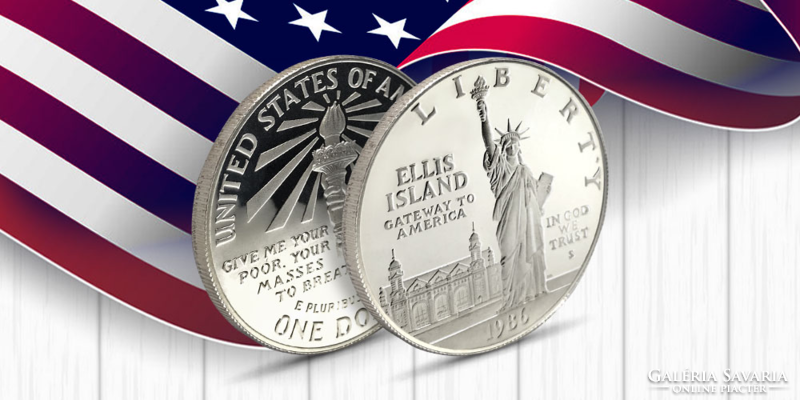 On the official silver medal of the Statue of Liberty in New York!