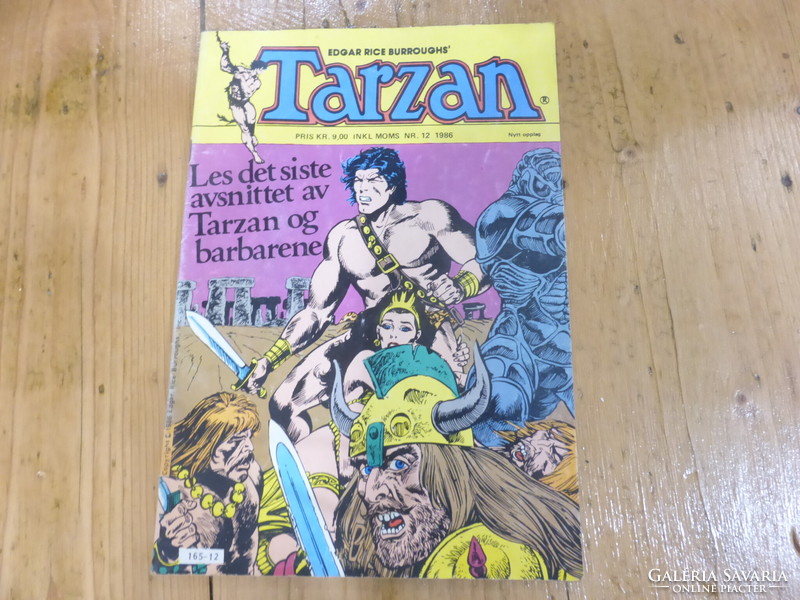 Retro tarzan comic