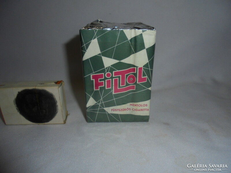 Retro FILTOL cigaretta - teli csomag húsz darab cigarettával - nosztalgia darab