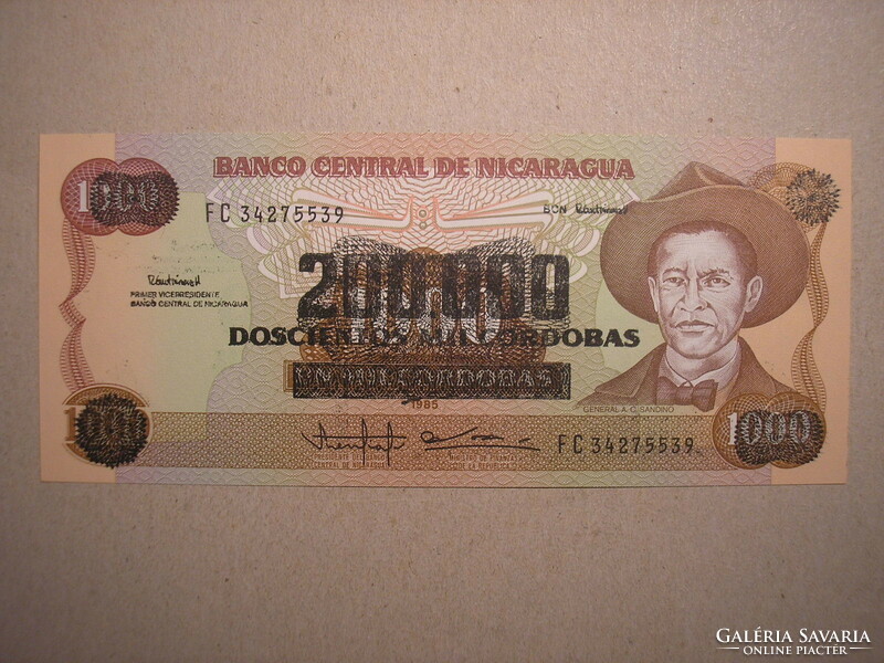 Nicaragua - 200,000 Cordobas 1990 oz
