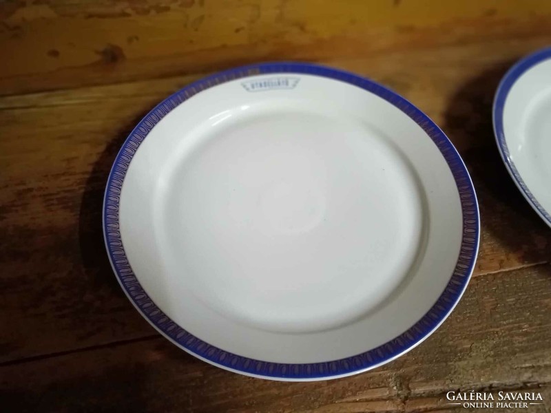 Large flat plate used by a passenger service provider, marked, logoed retro pieces, Great Plains