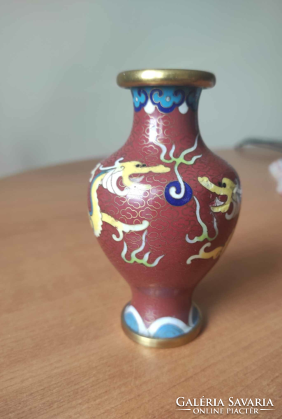 Sárkány díszítésű réz kínai kis váza