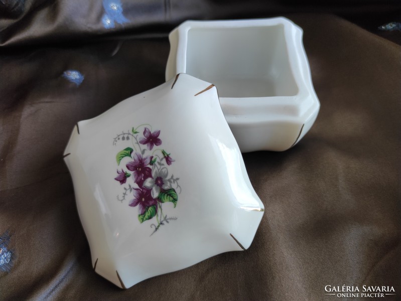 Small violet Aquincum porcelain bonbonier from the legacy of photographer g.Maxi