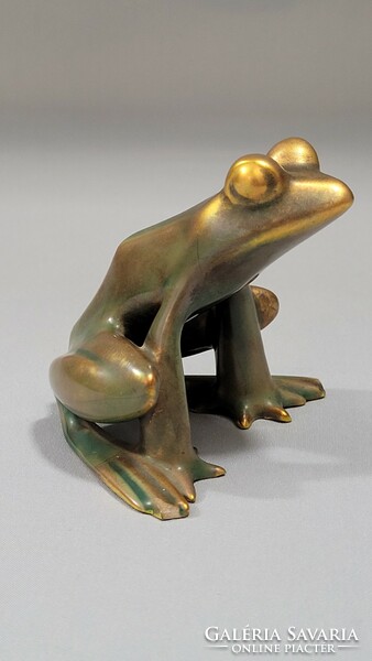 Old zsolnay eosin modern frog