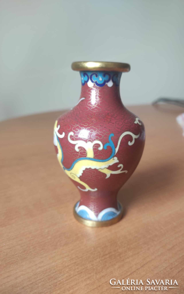 Sárkány díszítésű réz kínai kis váza