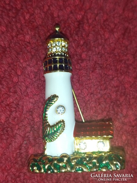 1 piece of old brooch pin jewelry from the 1970s small light house