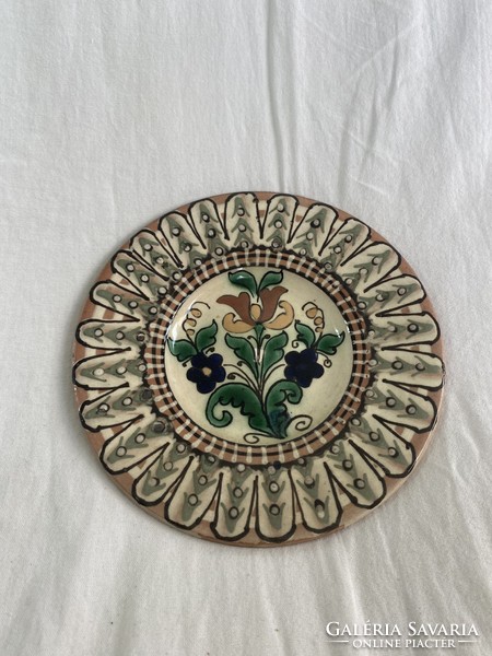 Lajosné Szabó ceramic plate