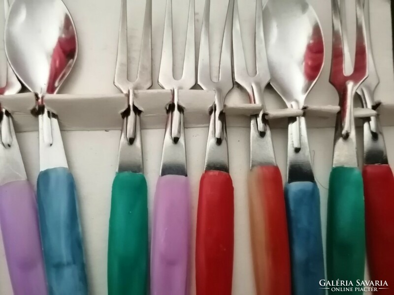 Retro snack forks