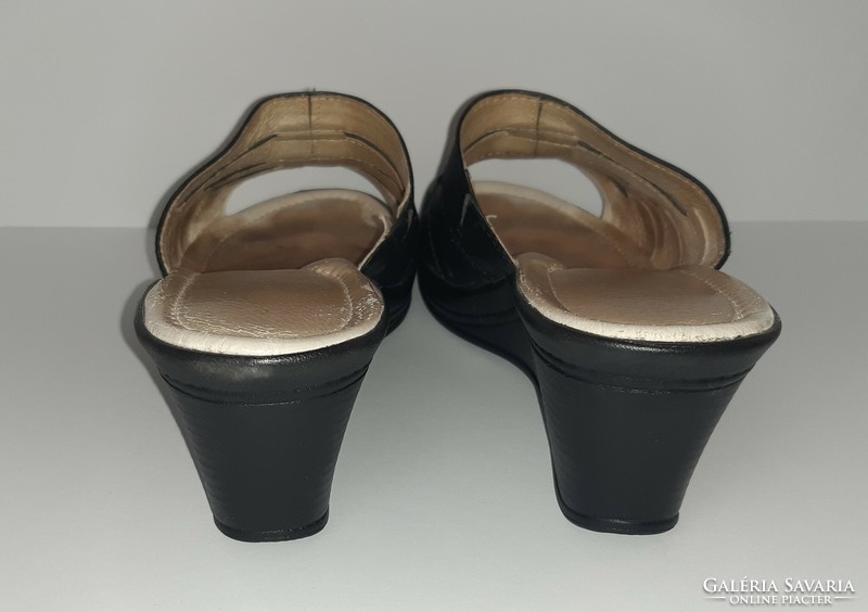 Batz slippers - elegant medical slippers