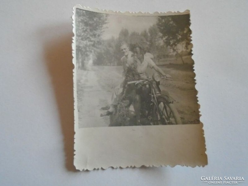 D202016 old photo 1951 - motorcycle
