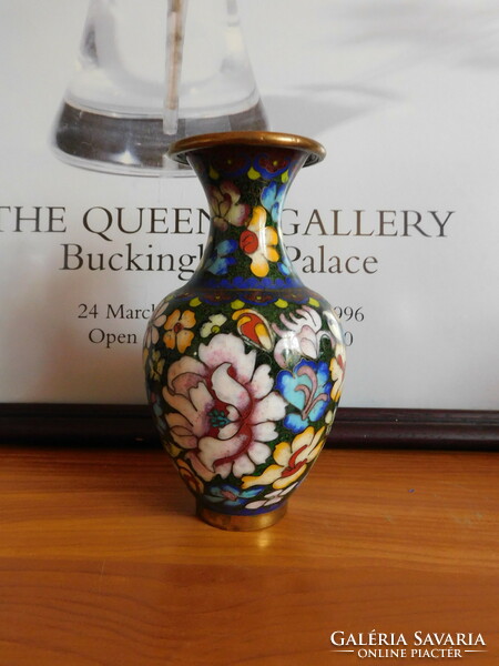 Cloisonné - rekeszzománc váza pillangós mintával 13 cm