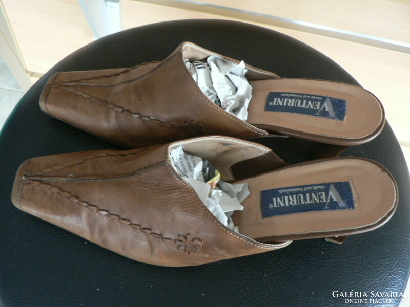 Venturini Italian leather slippers 37