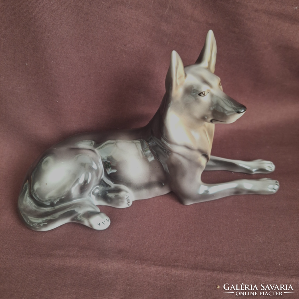 Hollóháza porcelain German shepherd dog statue