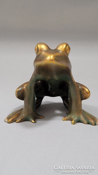 Old zsolnay eosin modern frog