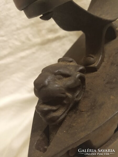 Iron with a lion's head