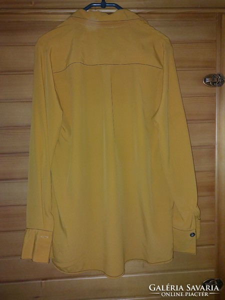 New look longer back mustard shirt. L, but also good for larger sizes. Bust: 56cm