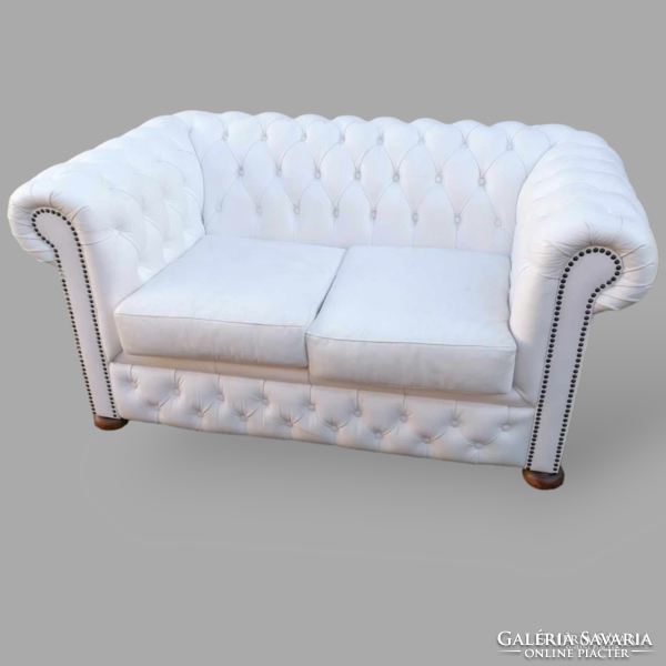 Chesterfield 2-seater white leather sofa