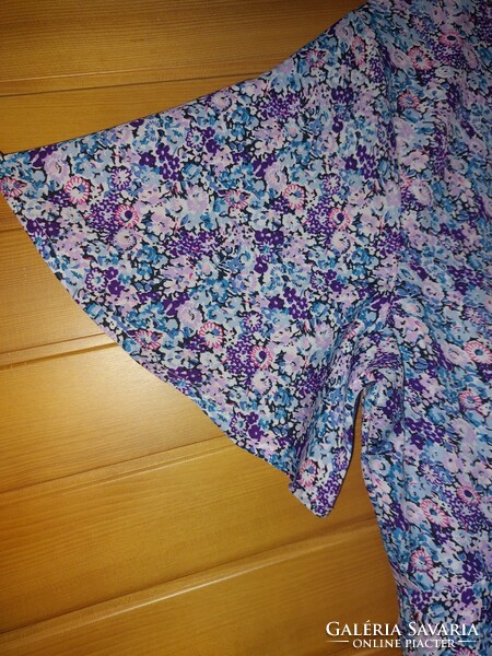 Ruffled floral xl loose dress. Chest: 55cm.