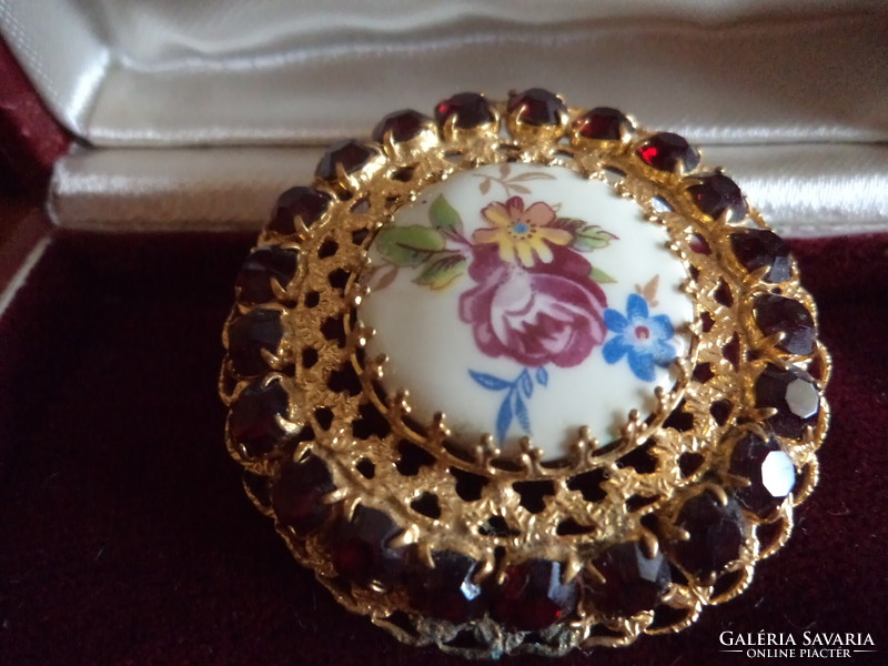Antique gilded, painted porcelain brooch