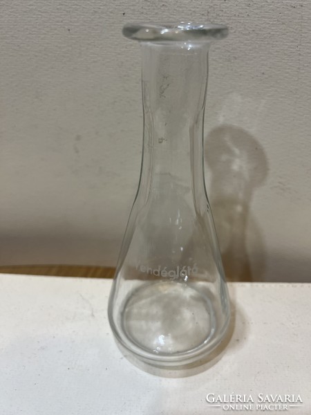 Dekanter, kiöntő üvegből, régi, vastagfalú, 16 x 7 cm-es. 4539