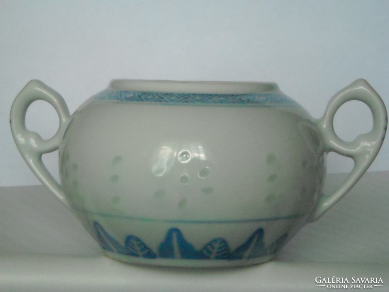 3-piece Chinese porcelain set