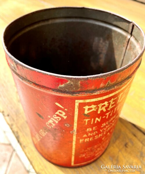 1930s Holtzman's cheese pretz-sticks metal box tin advertising box