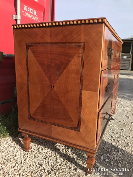 Braided antique chest of drawers !!!