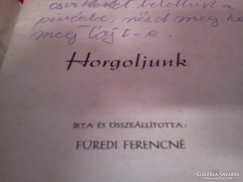 Relikvia Hazafias Népfont 1956 Horgoljunk