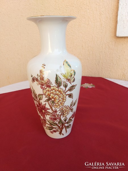 Large vase with flowers and butterflies by Zsolnay, 27 cm, brand new, gilded with 18 carat gold, no minimum price