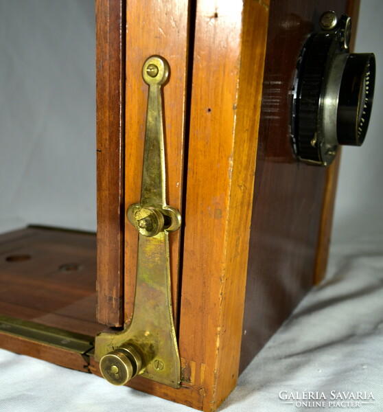 Around 1910-20 wooden antique camera with schneider kreuznach lens!