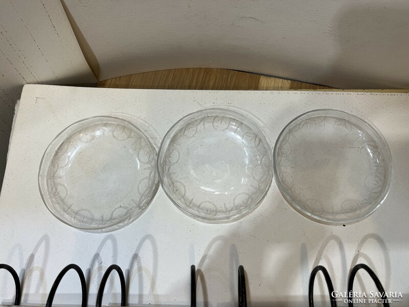 Glass salad bowls, 3 pieces, 12 cm in size. 4557