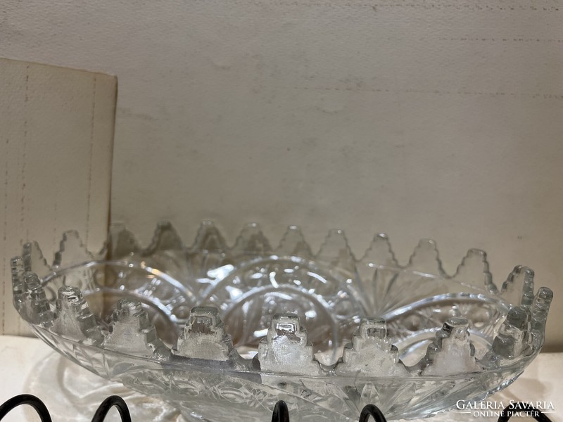 Ólomkristály asztalközép, kináló, 33 x 18 x 7 cm-es. 4548